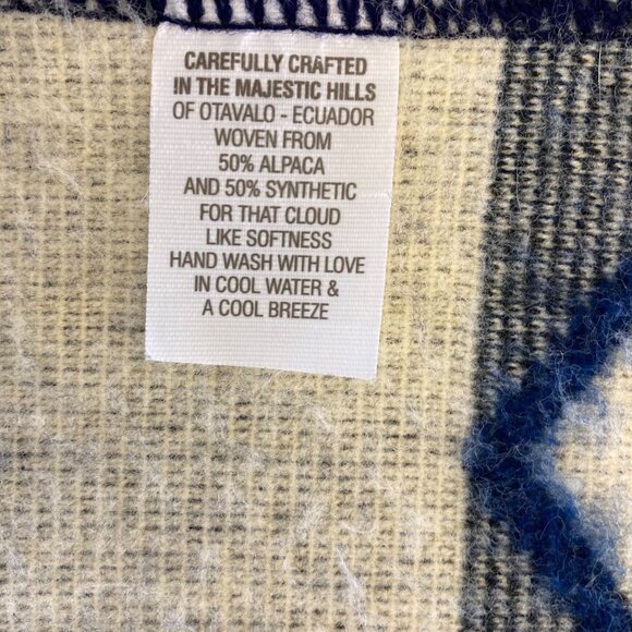Twin Alpaca Blend Blanket Handcrafted Blue & Cream Tribal Ecuador Double Sided - Picture 3 of 6